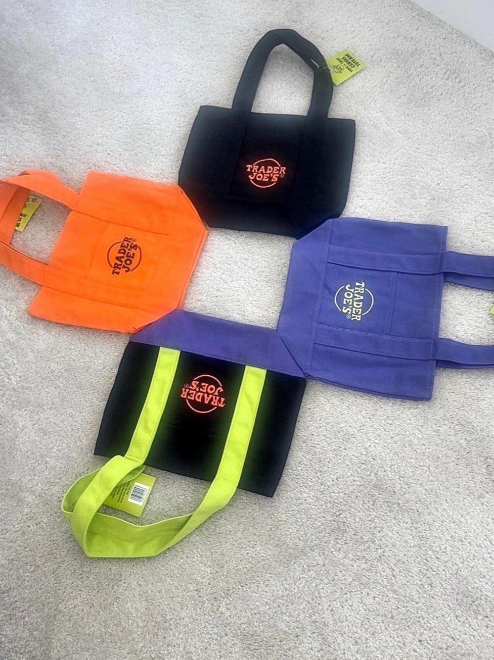 Trader Joe's Trick-or-Treat Mini Canvas Tote Bag Set of 4 - NWT